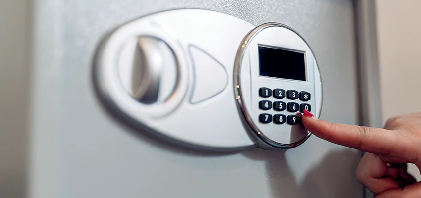 Jewelry Safe Cracking in Chowchilla, California